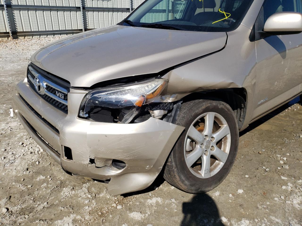 Photo 9 from auction – 2007 TOYOTA RAV4 LIMIT with VIN JTMBK31V476018765