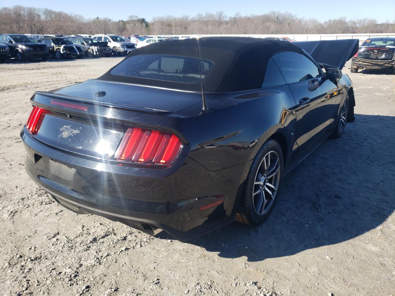 Photo 4 from auction – 2017 FORD MUSTANG with VIN 1FATP8UH6H5220612