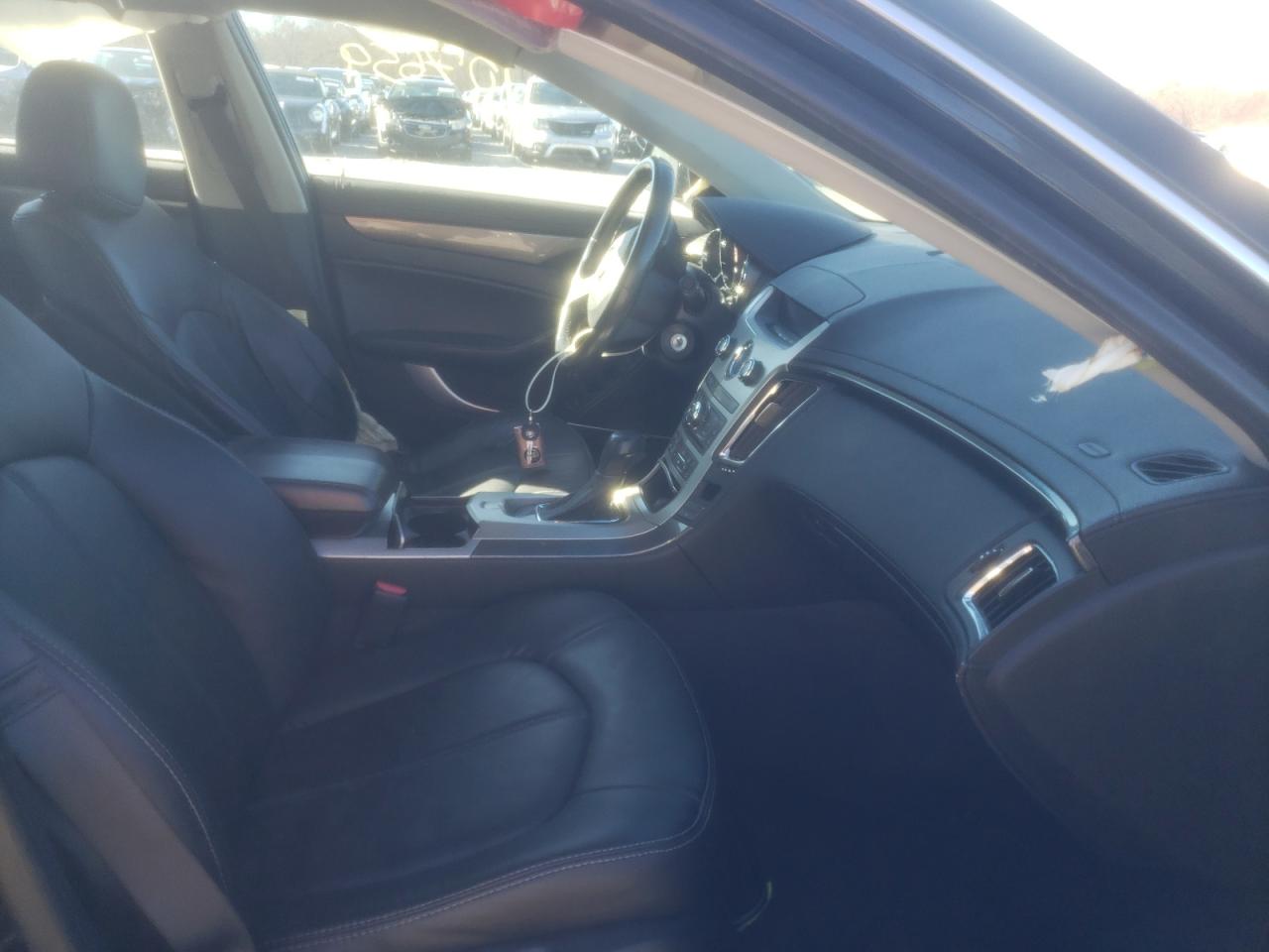 Photo 5 from auction – 2012 CADILLAC CTS with VIN 1G6DA5E55C0132226