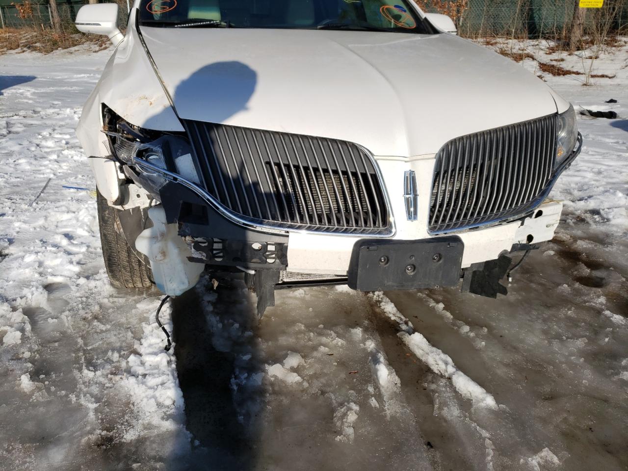 Photo 9 from auction – 2014 LINCOLN MKT with VIN 2LMHJ5AT4EBL57483
