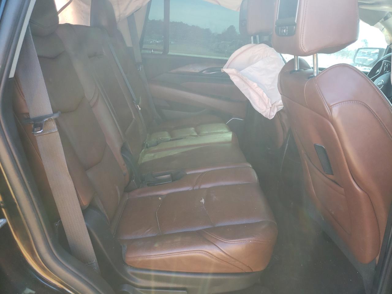 Photo 6 from auction – 2015 CADILLAC ESCALADE L with VIN 1GYS4BKJ5FR100463