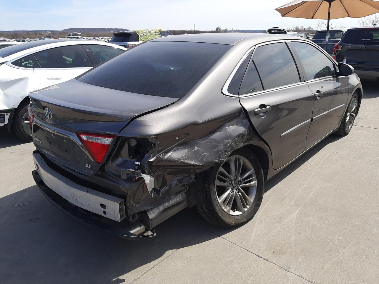 Photo 4 from auction – 2015 TOYOTA CAMRY LE with VIN 4T1BF1FK2FU062941