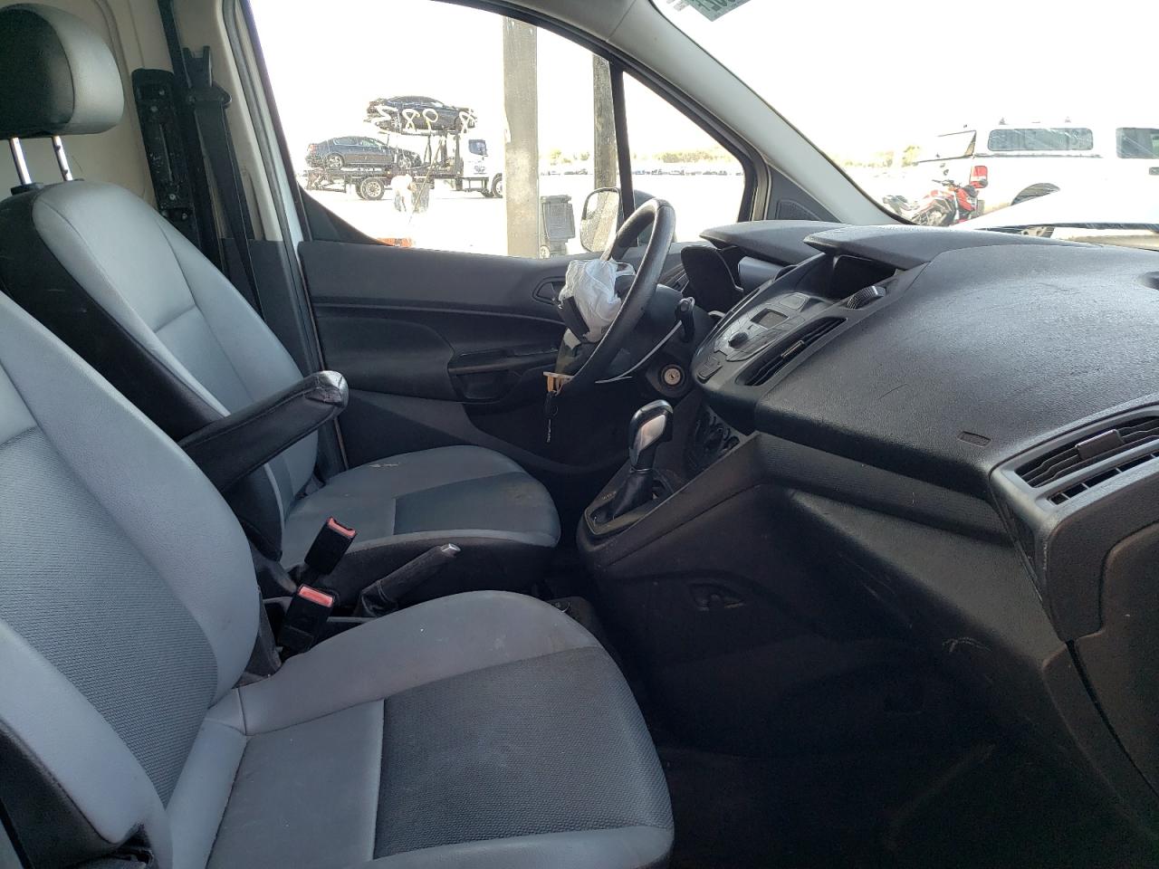 Photo 5 from auction – 2017 FORD TRANSIT CO with VIN NM0LE6E78H1305045