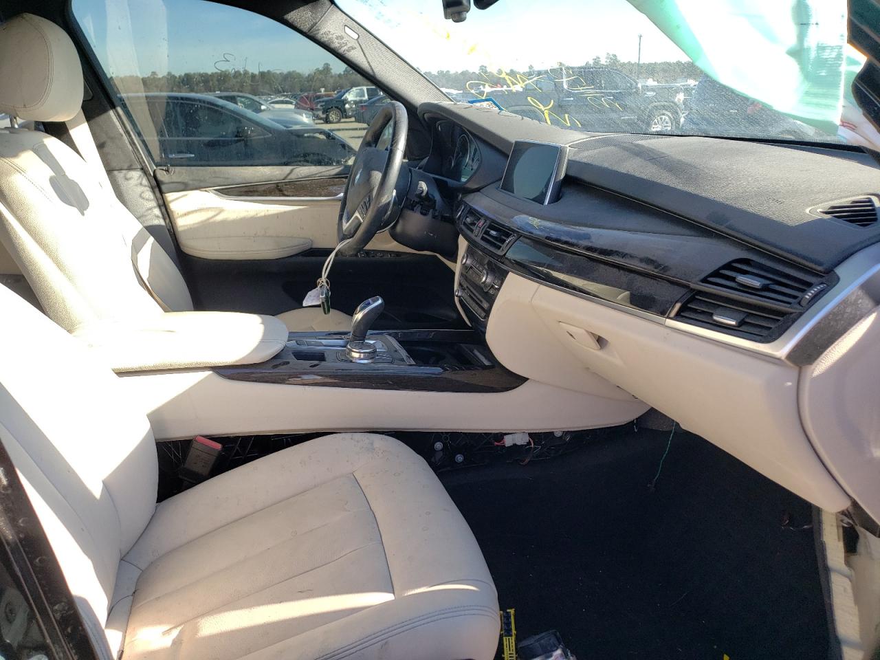 Photo 5 from auction – 2018 BMW X5 XDRIVE3 with VIN 5UXKR0C59J0Y04108