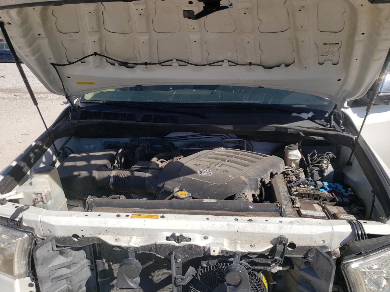 Photo 7 from auction – 2011 TOYOTA SEQUOIA PL with VIN 5TDDW5G15BS052543