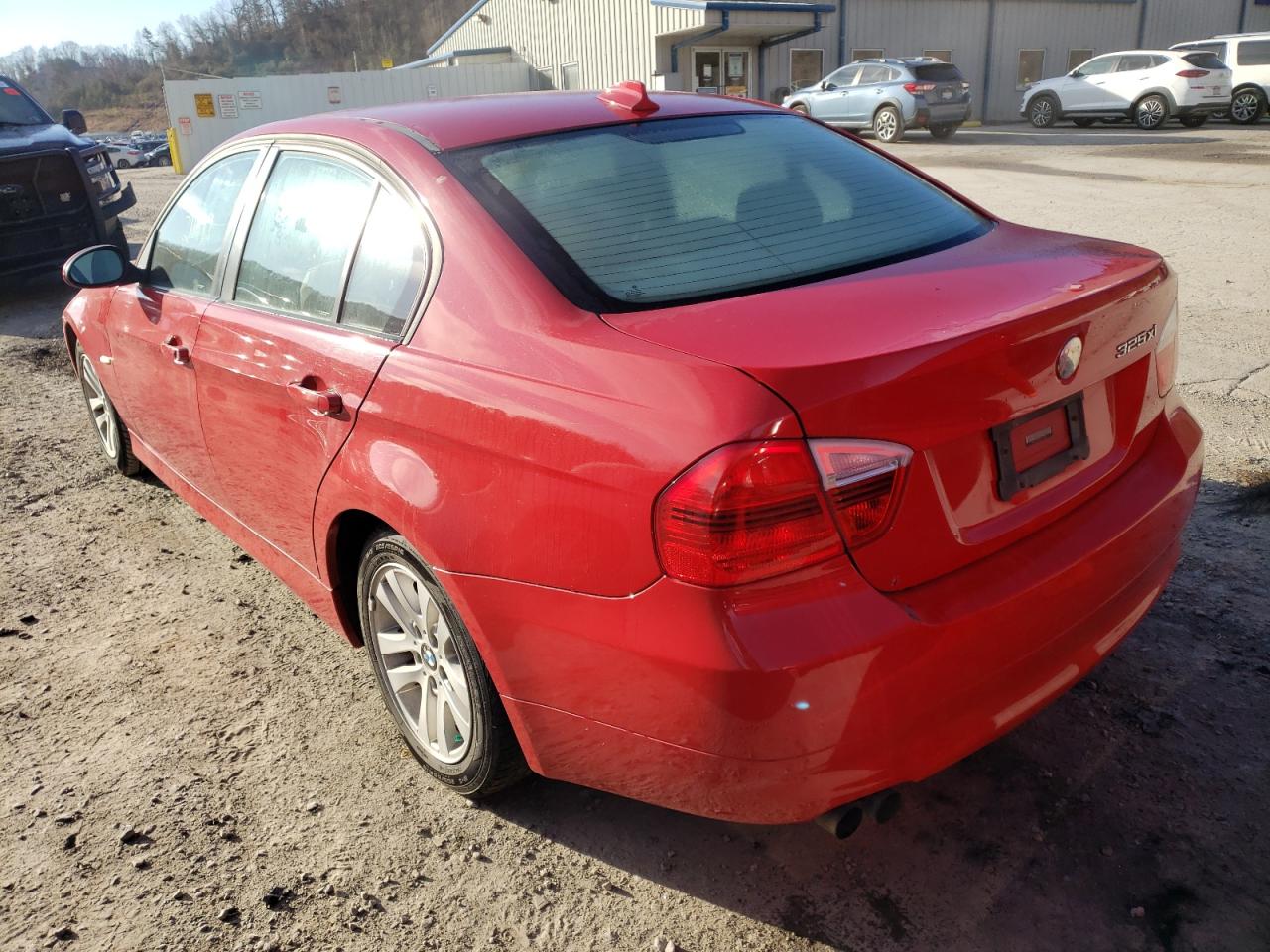 Photo 3 from auction – 2006 BMW 325 XI with VIN WBAVD13596KV03835