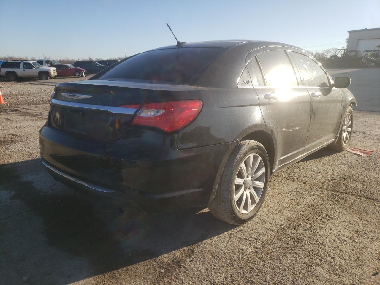 Photo 4 from auction – 2014 CHRYSLER 200 LIMITE with VIN 1C3CCBCG4EN199206