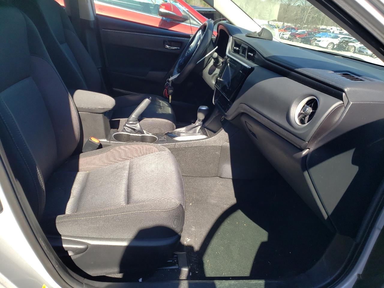 Photo 5 from auction – 2017 TOYOTA COROLLA L with VIN 5YFBURHE9HP702594