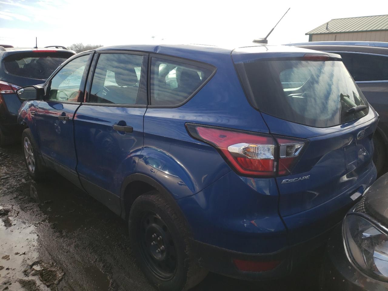 Photo 3 from auction – 2018 FORD ESCAPE S with VIN 1FMCU0F78JUB99343