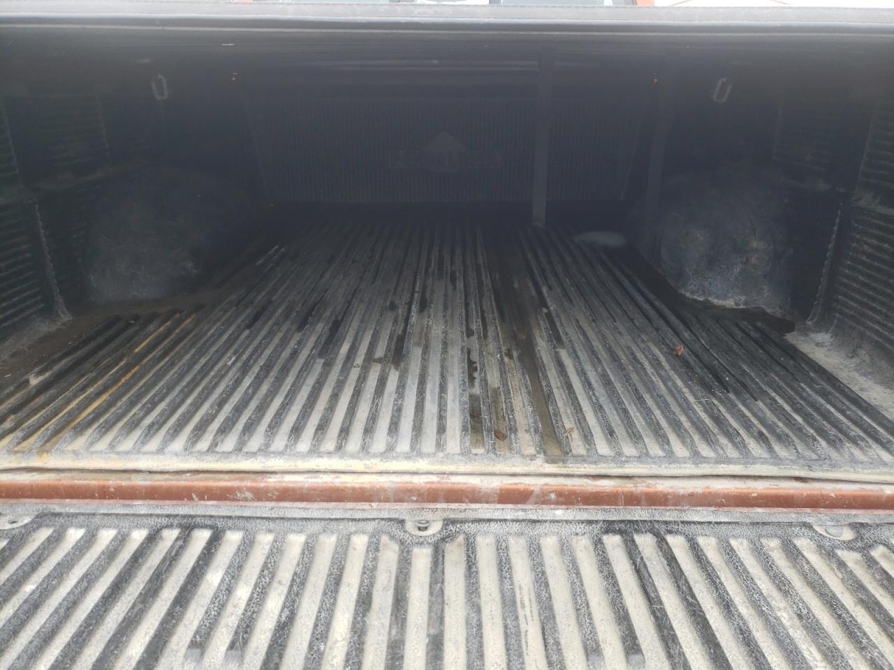 Photo 6 from auction – 2004 CHEVROLET COLORADO with VIN 1GCDT146948212741
