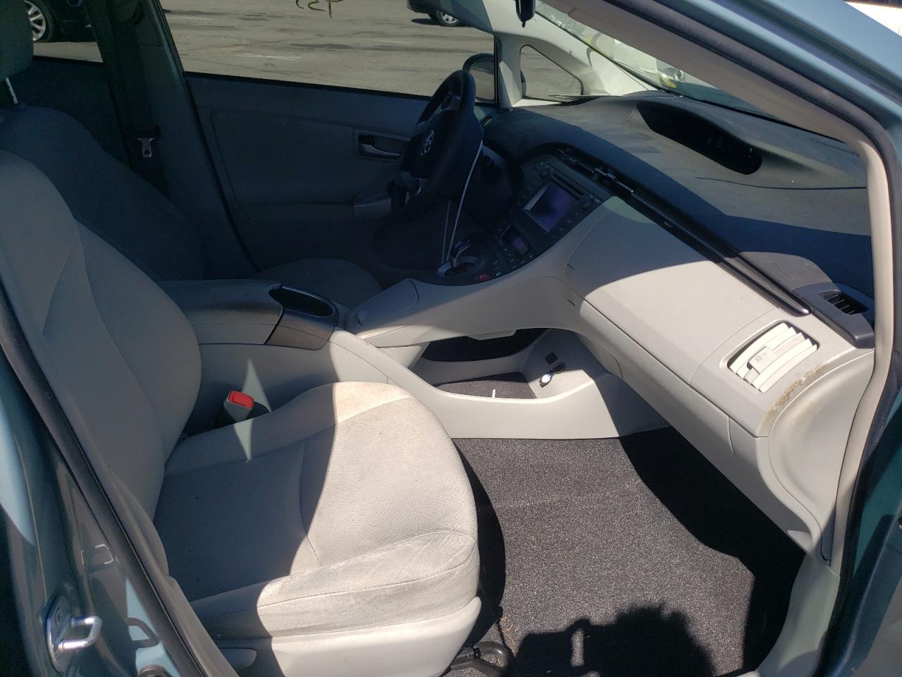 Photo 5 from auction – 2012 TOYOTA PRIUS with VIN JTDKN3DU2C1569231