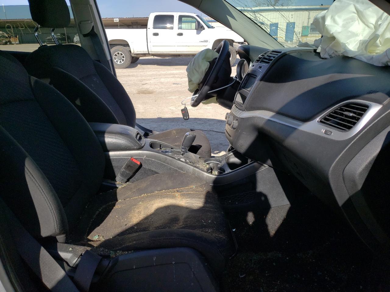 Photo 5 from auction – 2017 DODGE JOURNEY SE with VIN 3C4PDDAG0HT697268