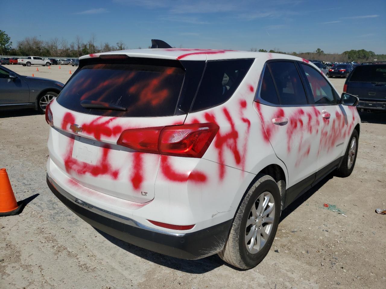 Photo 4 from auction – 2020 CHEVROLET EQUINOX LT with VIN 2GNAXKEV2L6220520