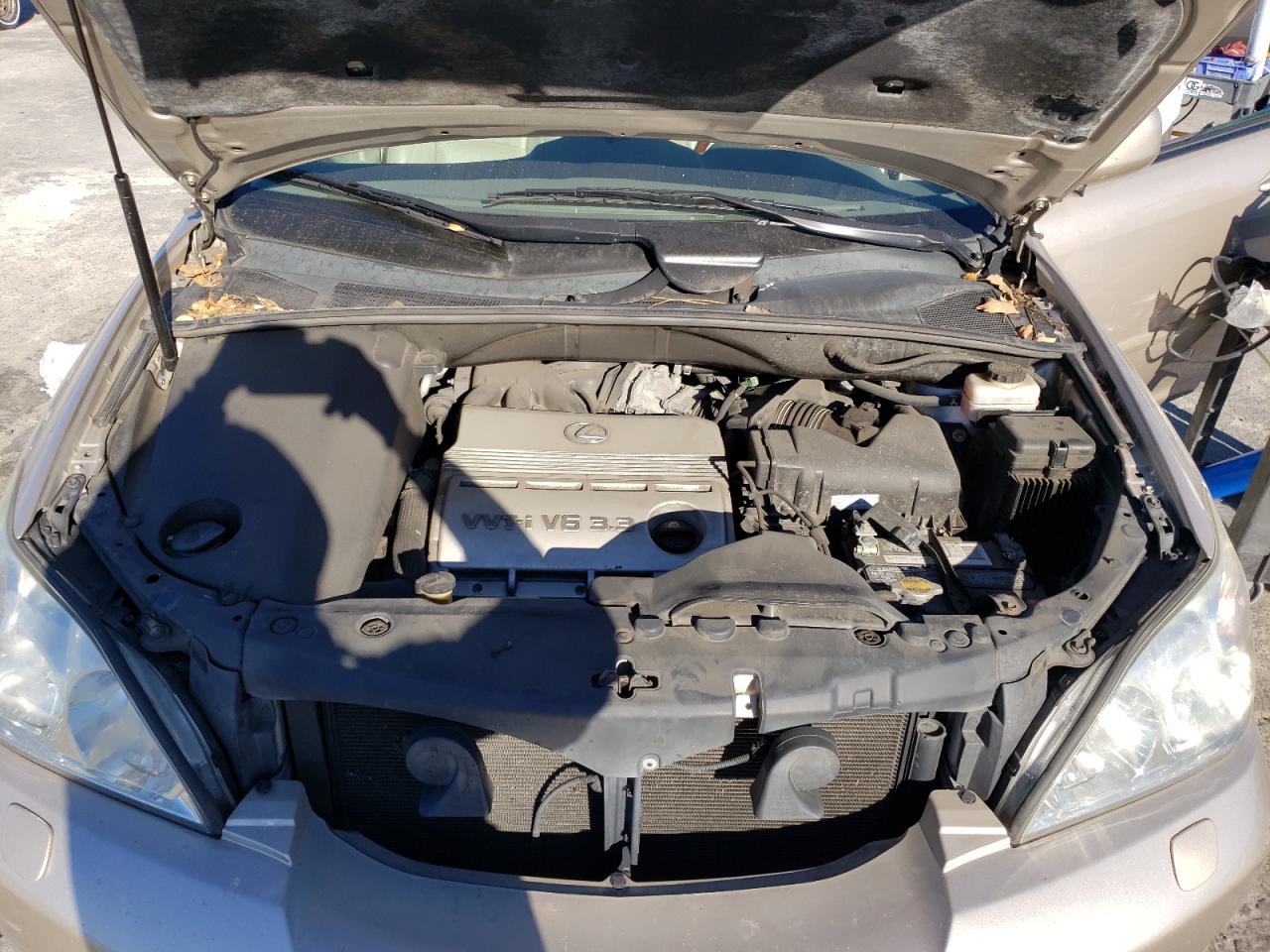 Photo 7 from auction – 2006 LEXUS RX 330 with VIN 2T2HA31UX6C087497
