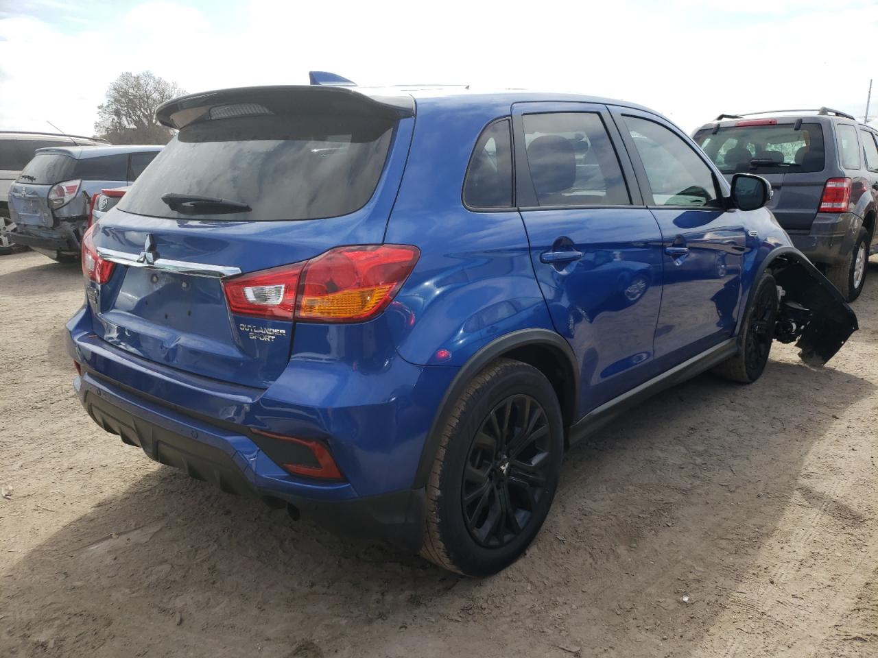 Photo 4 from auction – 2018 MITSUBISHI OUTLANDER with VIN JA4AP3AU5JZ025101