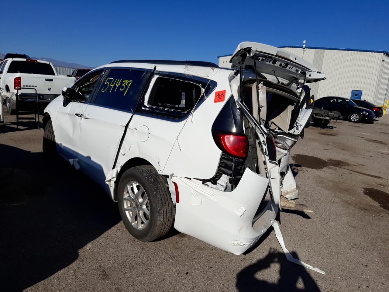 Photo 3 from auction – 2020 CHRYSLER VOYAGER LX with VIN 2C4RC1DG0LR163365