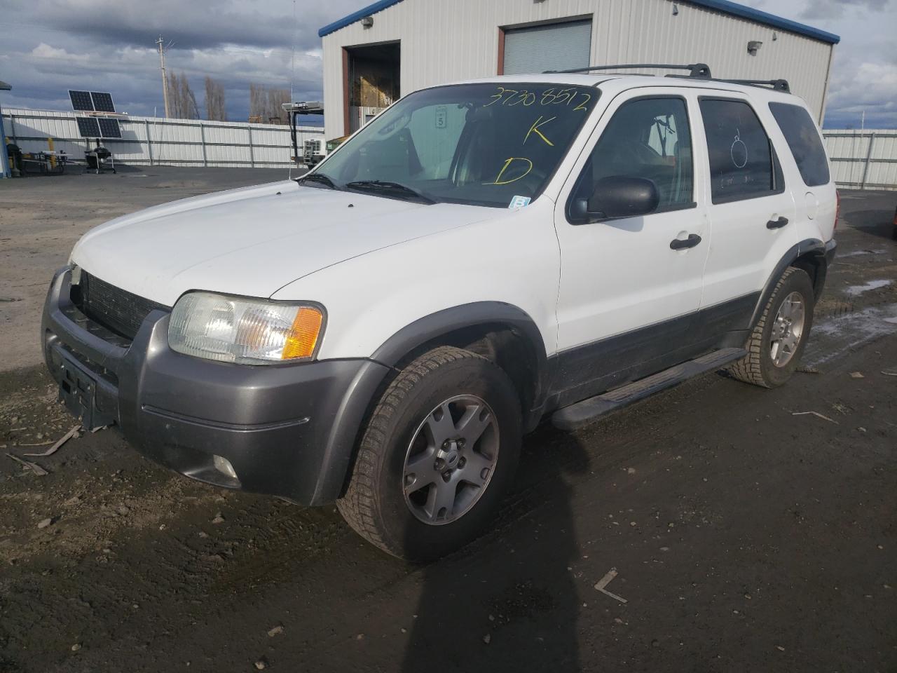 Photo 2 from auction – 2004 FORD ESCAPE with VIN 1FMCU03164KB20297