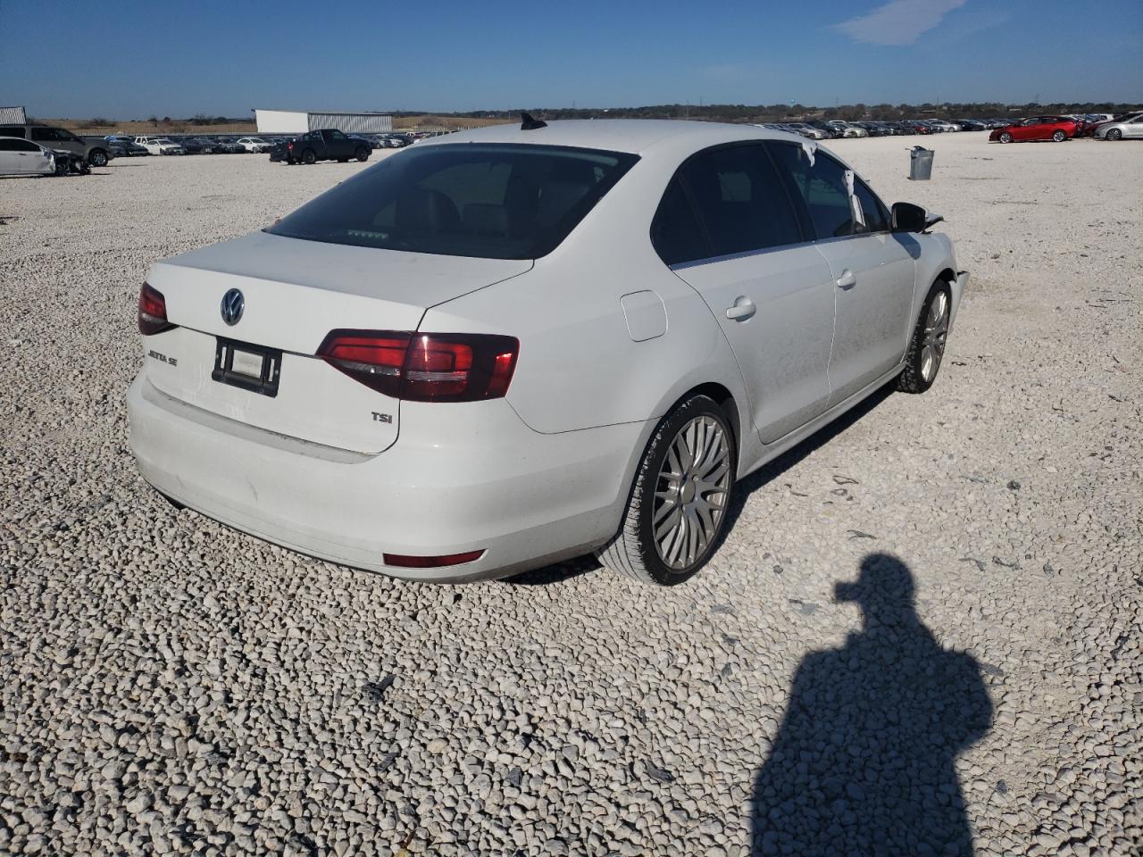 Photo 4 from auction – 2017 VOLKSWAGEN JETTA SE with VIN 3VWDB7AJ8HM360103