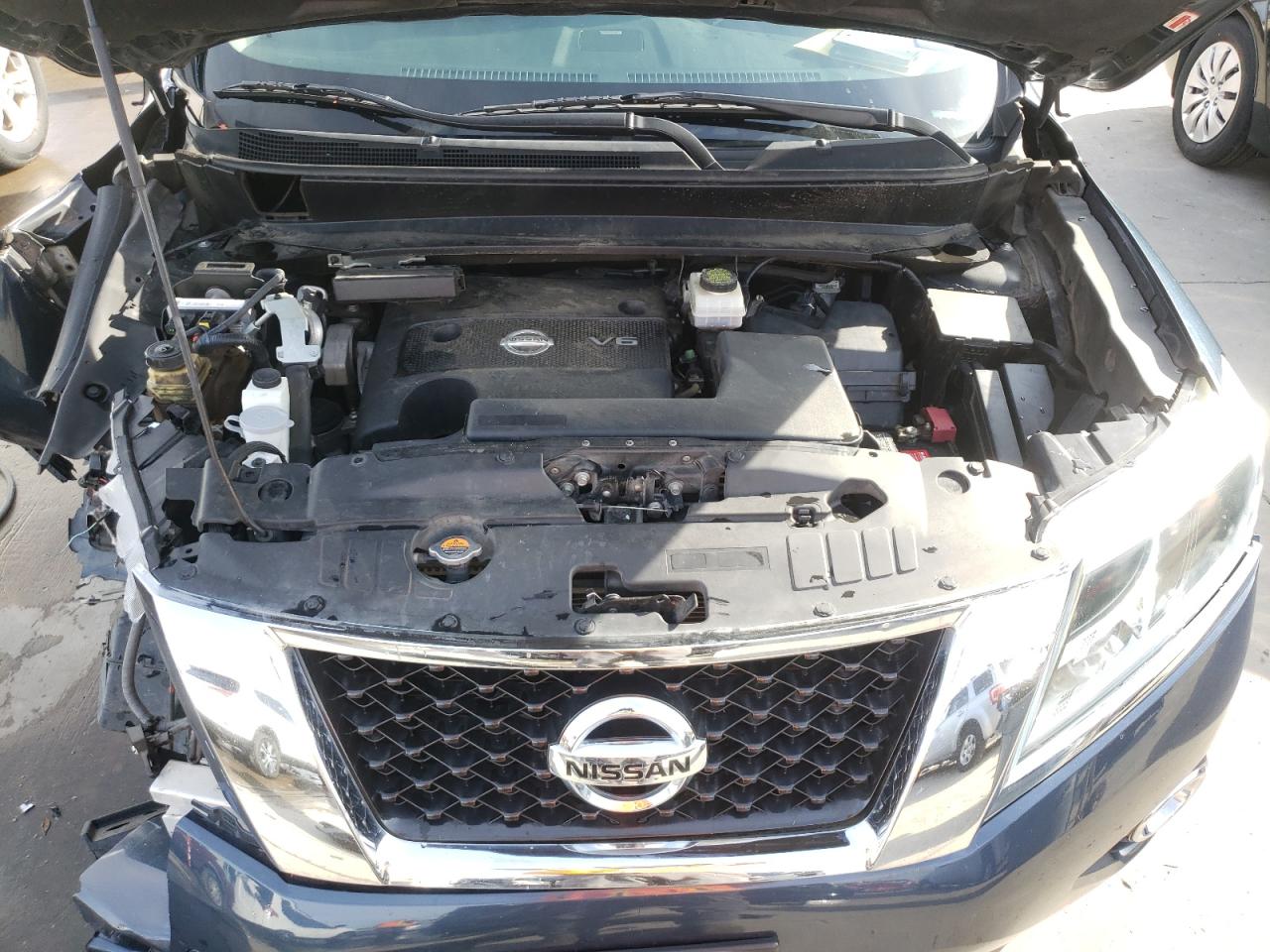 Photo 7 from auction – 2013 NISSAN PATHFINDER with VIN 5N1AR2MN2DC649178
