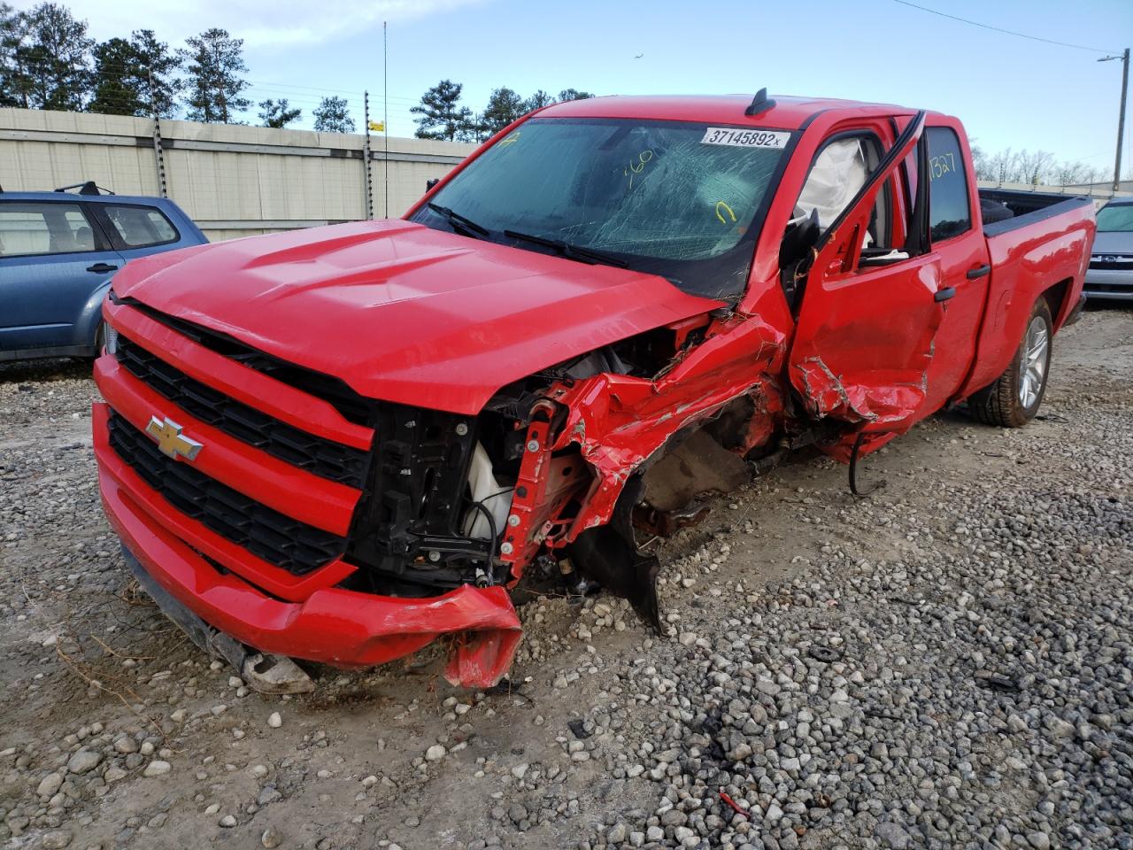 Photo 2 from auction – 2019 CHEVROLET SILVERADO with VIN 2GCVKMEC4K1237267
