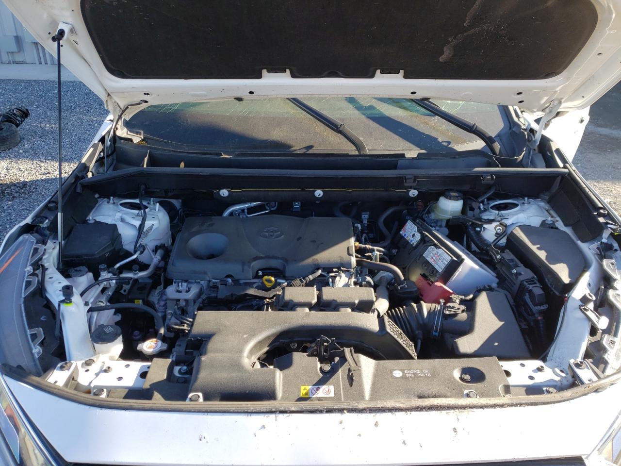Photo 7 from auction – 2020 TOYOTA RAV4 XLE with VIN JTMP1RFV8LD060320