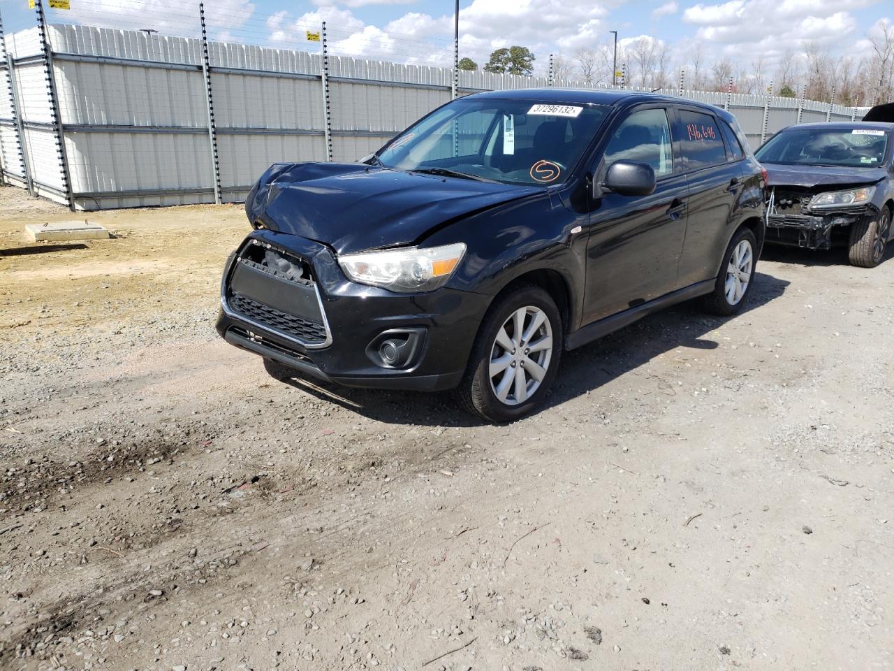 Photo 2 from auction – 2013 MITSUBISHI OUTLANDER with VIN 4A4AP3AU4DE012639