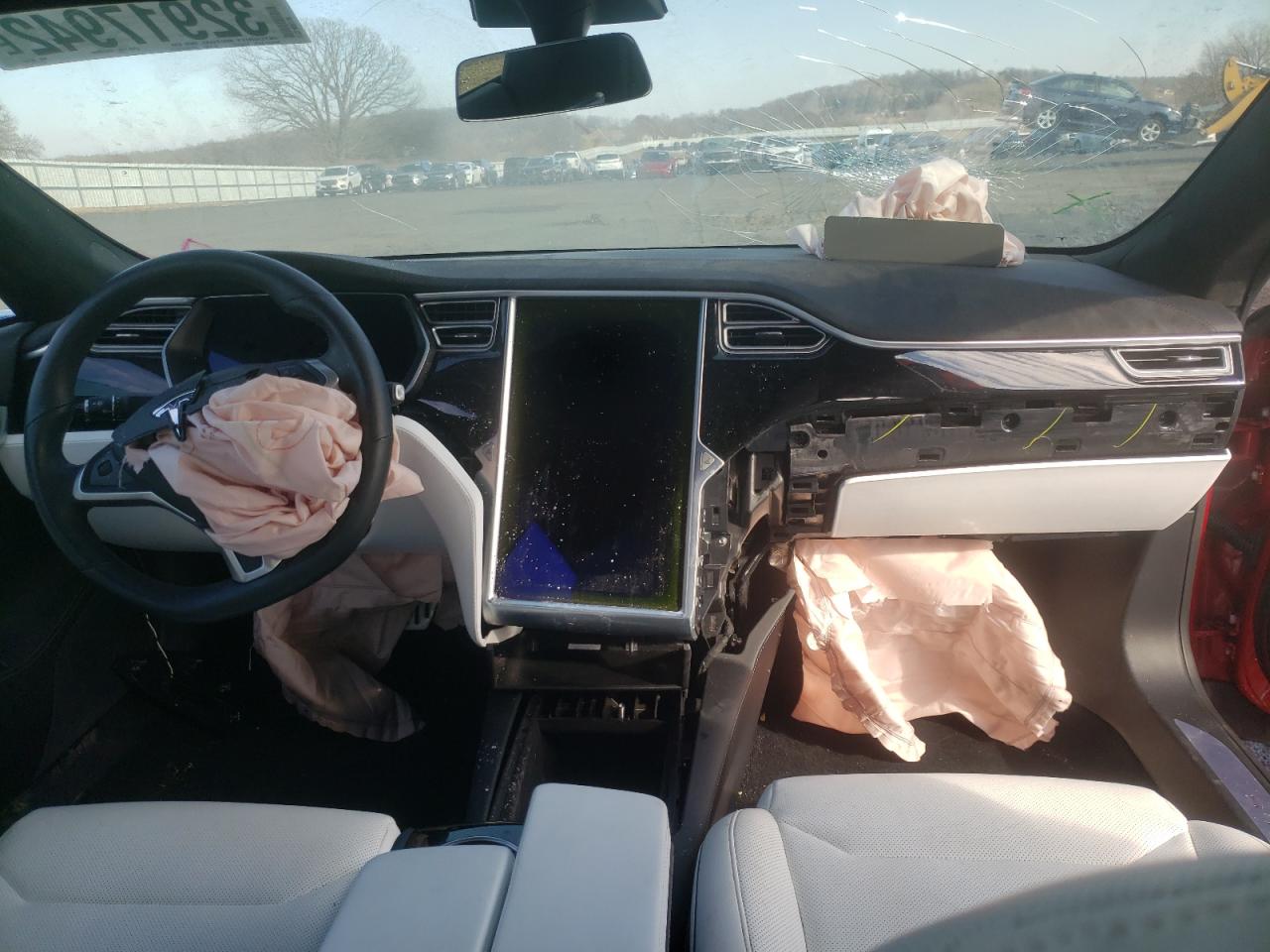 Photo 9 from auction – 2017 TESLA MODEL S with VIN 5YJSA1E46HF182145