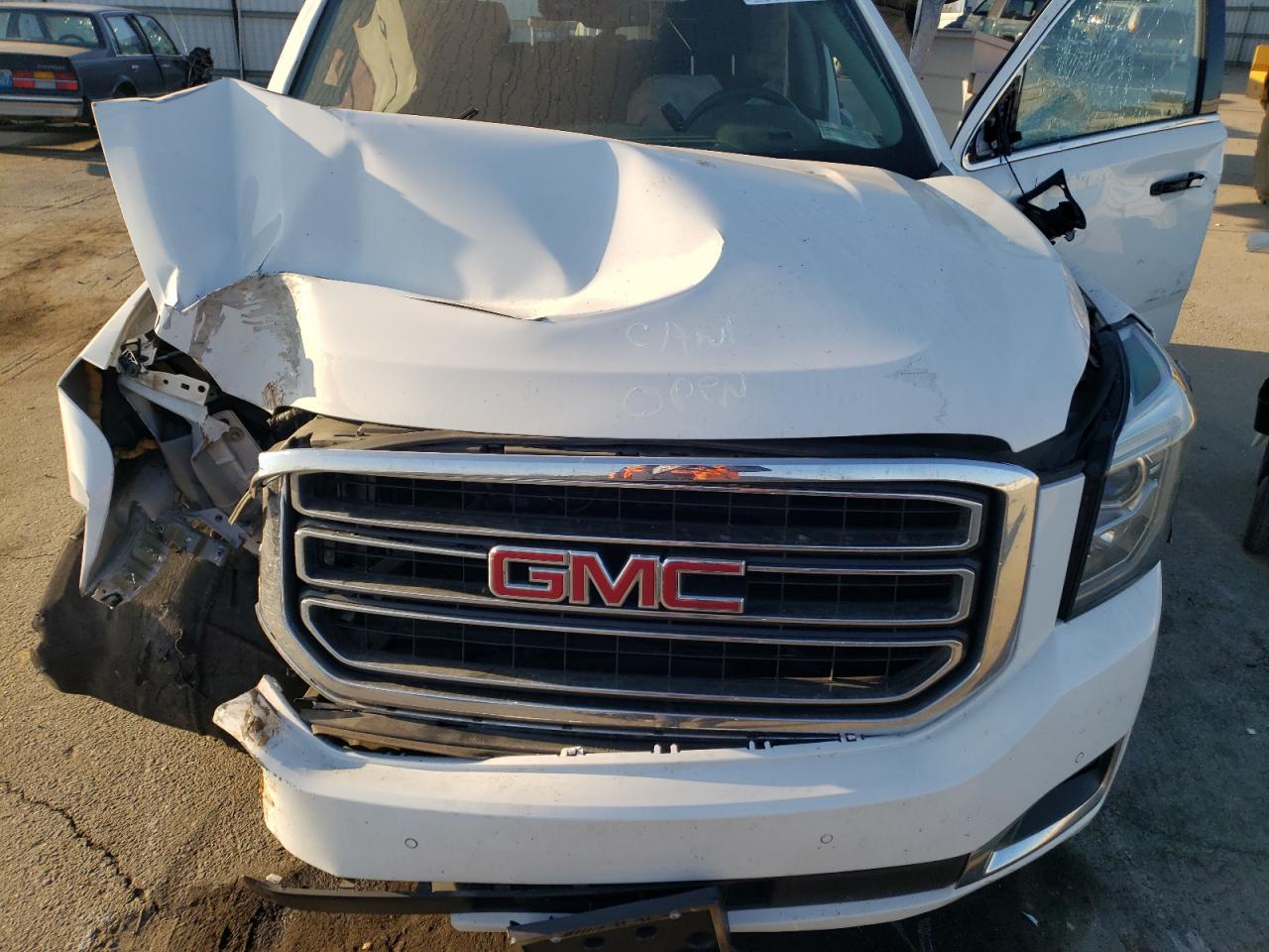 Photo 7 from auction – 2016 GMC YUKON SLE with VIN 1GKS1AKCXGR376928