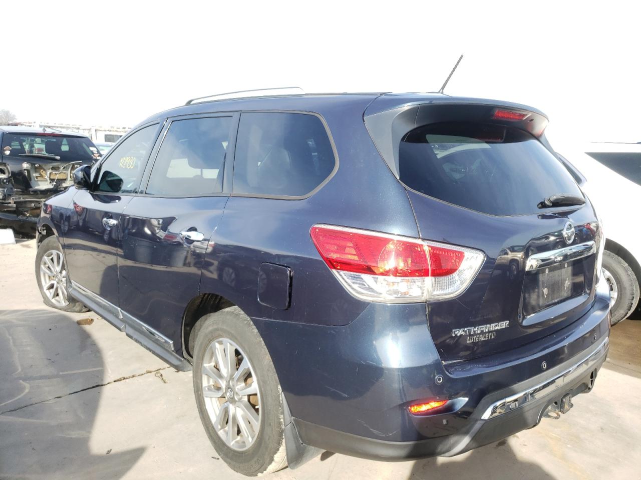 Photo 3 from auction – 2013 NISSAN PATHFINDER with VIN 5N1AR2MN2DC649178