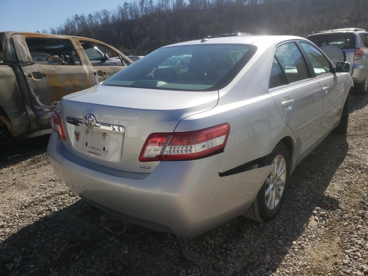 Photo 4 from auction – 2011 TOYOTA CAMRY BASE with VIN 4T1BF3EK9BU180525