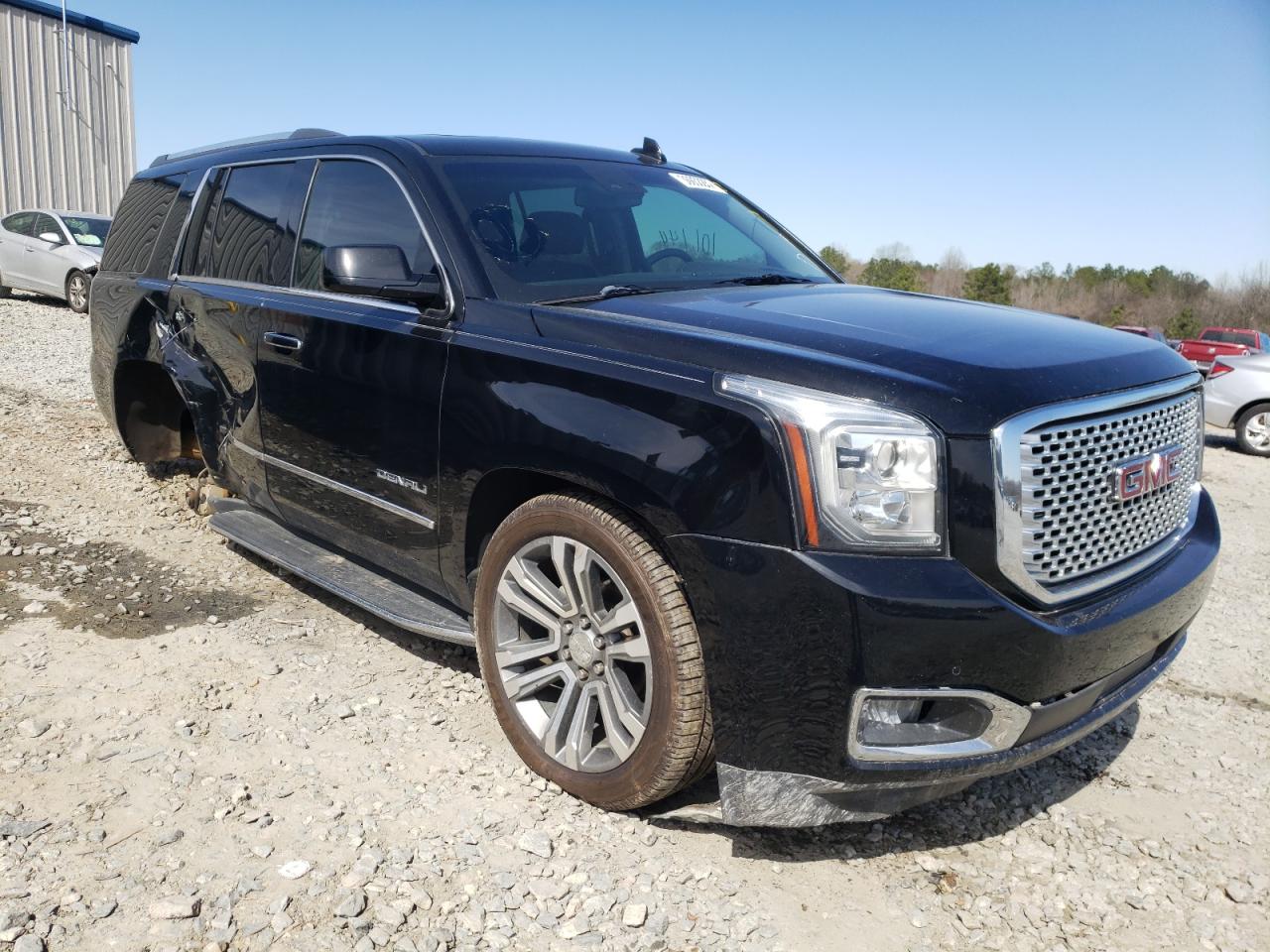 GMC YUKON DENA 2017 with VIN 1GKS1CKJ0HR347997 - Photo from auction