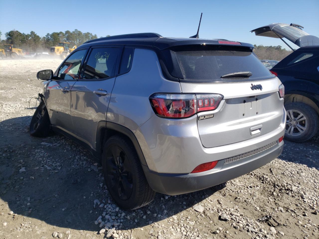 Photo 3 from auction – 2019 JEEP COMPASS LA with VIN 3C4NJCBBXKT649409