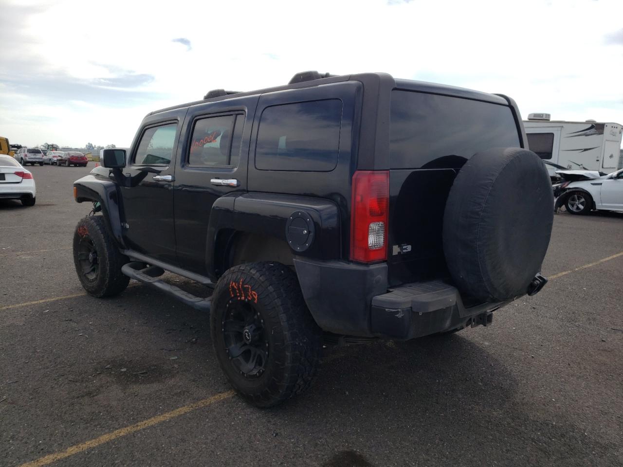Photo 3 from auction – 2006 HUMMER H3 with VIN 5GTDN136068174310