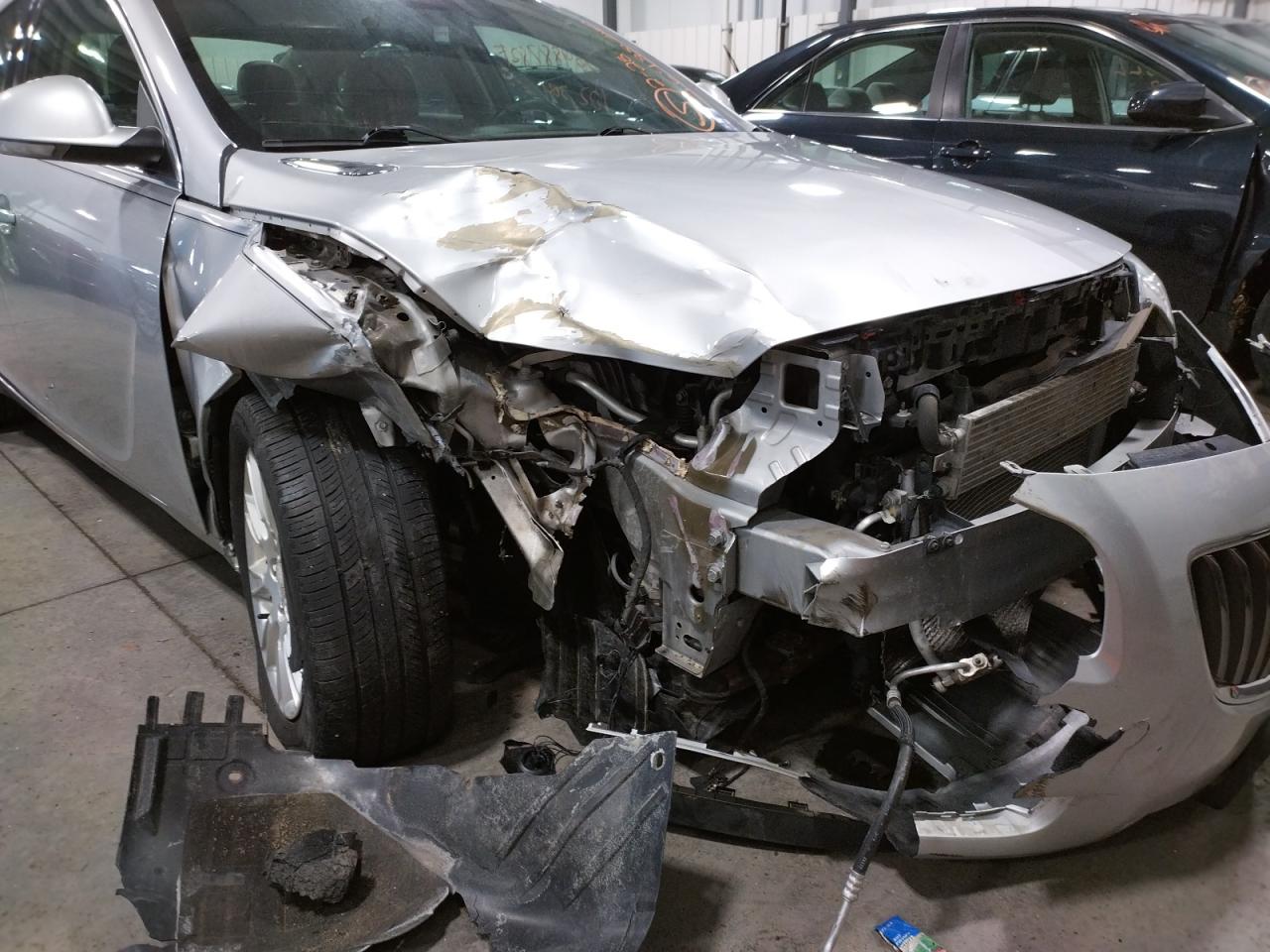 Photo 9 from auction – 2013 BUICK REGAL with VIN 2G4GR5ER1D9164552