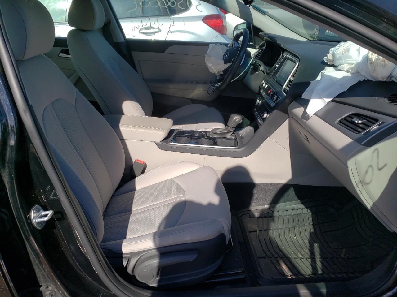 Photo 5 from auction – 2019 HYUNDAI SONATA LIM with VIN 5NPE34AF2KH754482