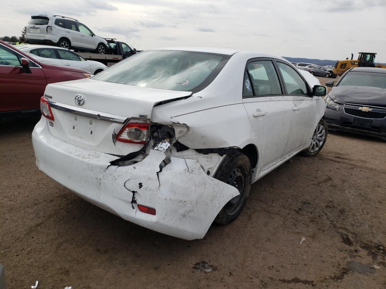 Photo 4 from auction – 2013 TOYOTA COROLLA with VIN 5YFBU4EE5DP208492