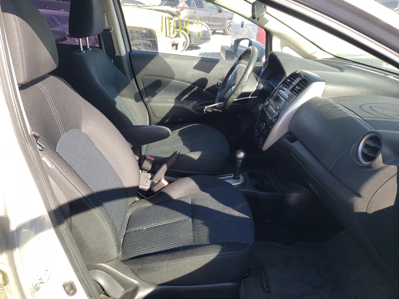Photo 5 from auction – 2015 NISSAN VERSA NOTE with VIN 3N1CE2CP8FL354821