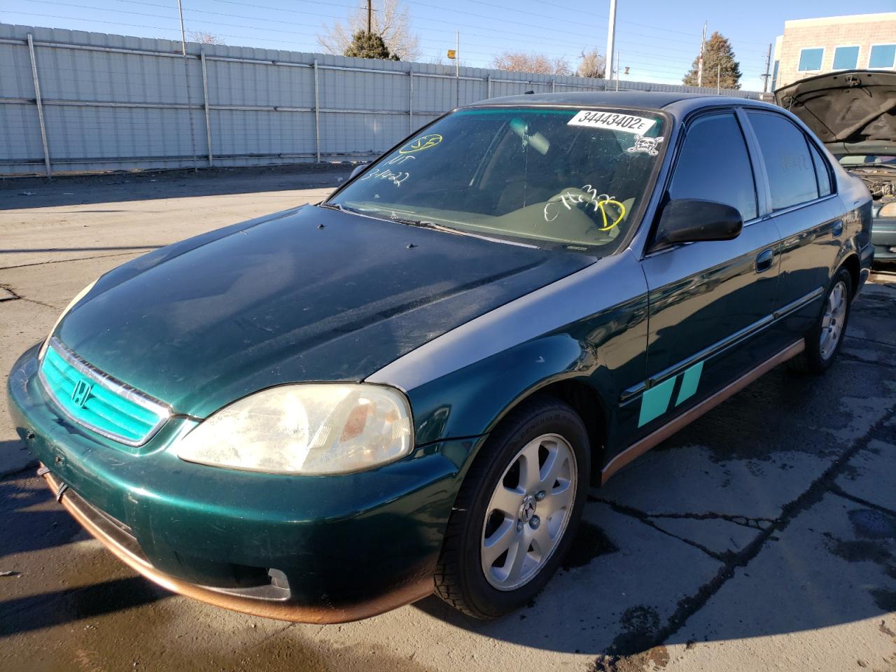 Photo 2 from auction – 2000 HONDA CIVIC BASE with VIN 2HGEJ6613YH534348