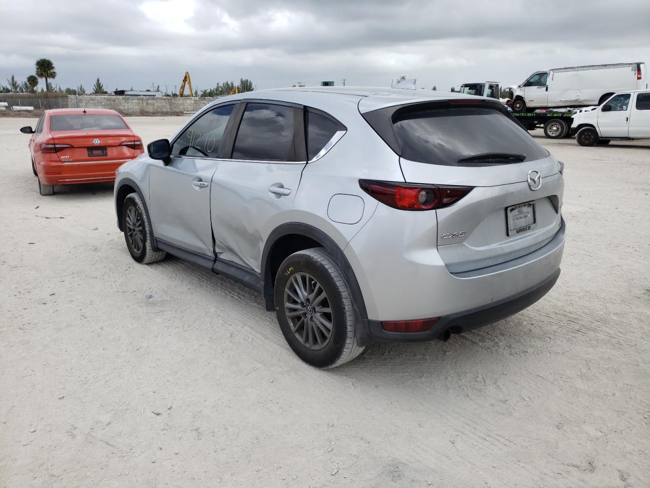Photo 3 from auction – 2017 MAZDA CX-5 TOURI with VIN JM3KFACLXH0160893