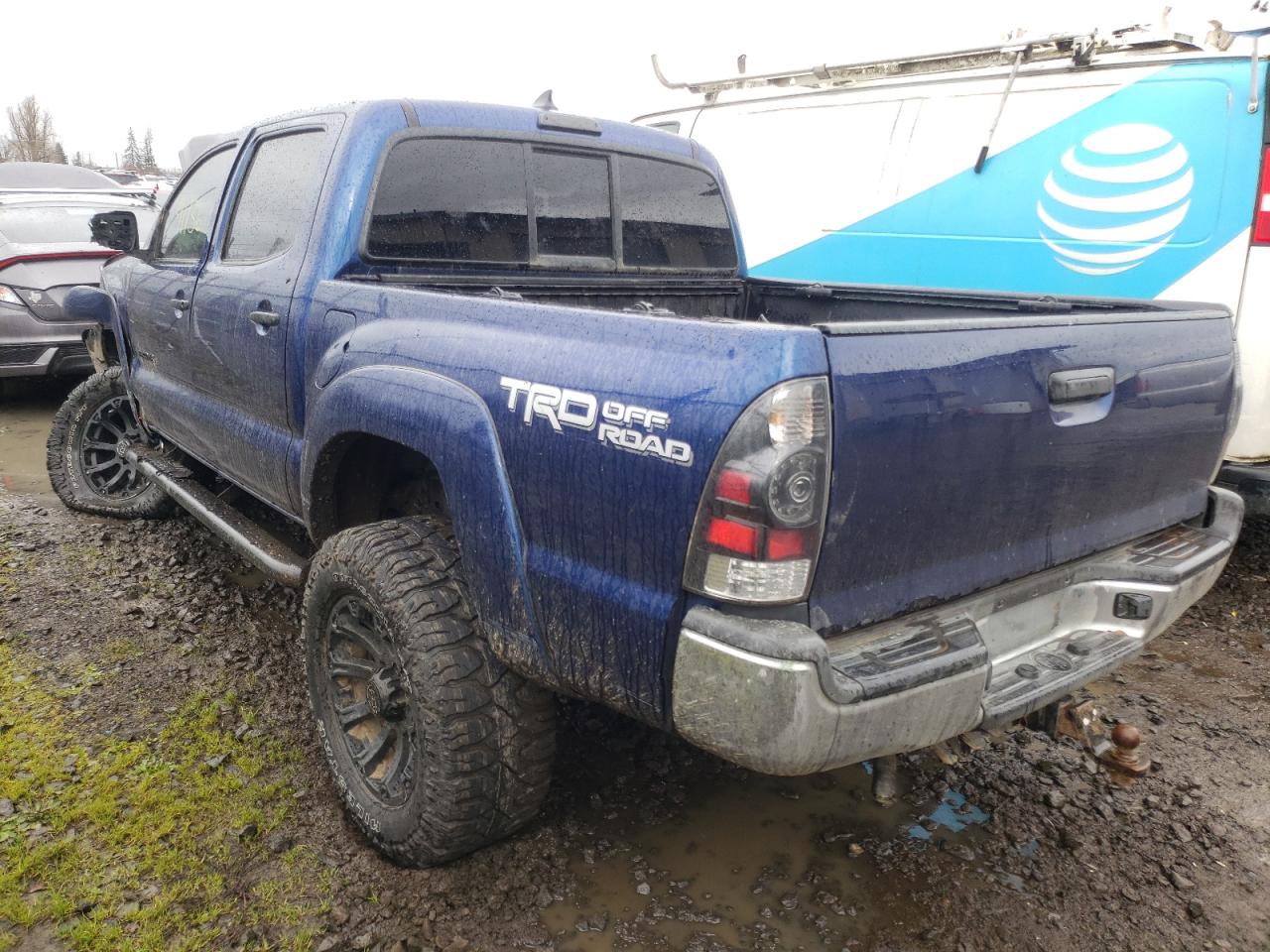 Photo 3 from auction – 2014 TOYOTA TACOMA DOU with VIN 3TMLU4EN4EM149237