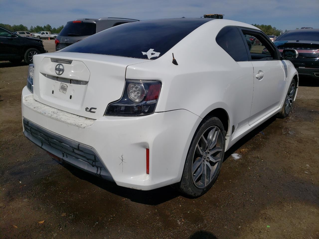 Photo 4 from auction – 2014 TOYOTA SCION TC with VIN JTKJF5C71E3080397
