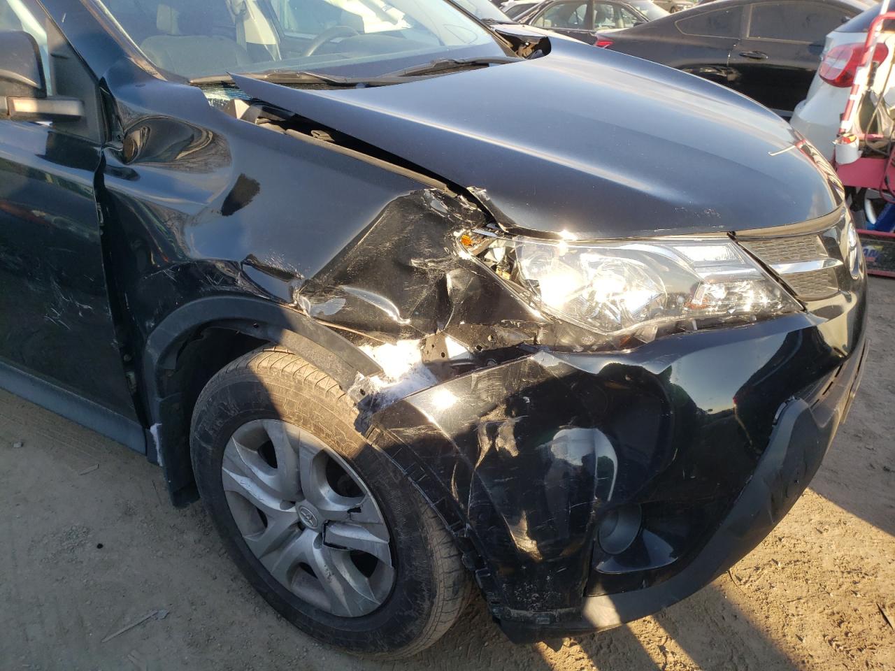 Photo 9 from auction – 2015 TOYOTA RAV4 LE with VIN 2T3BFREV0FW231596