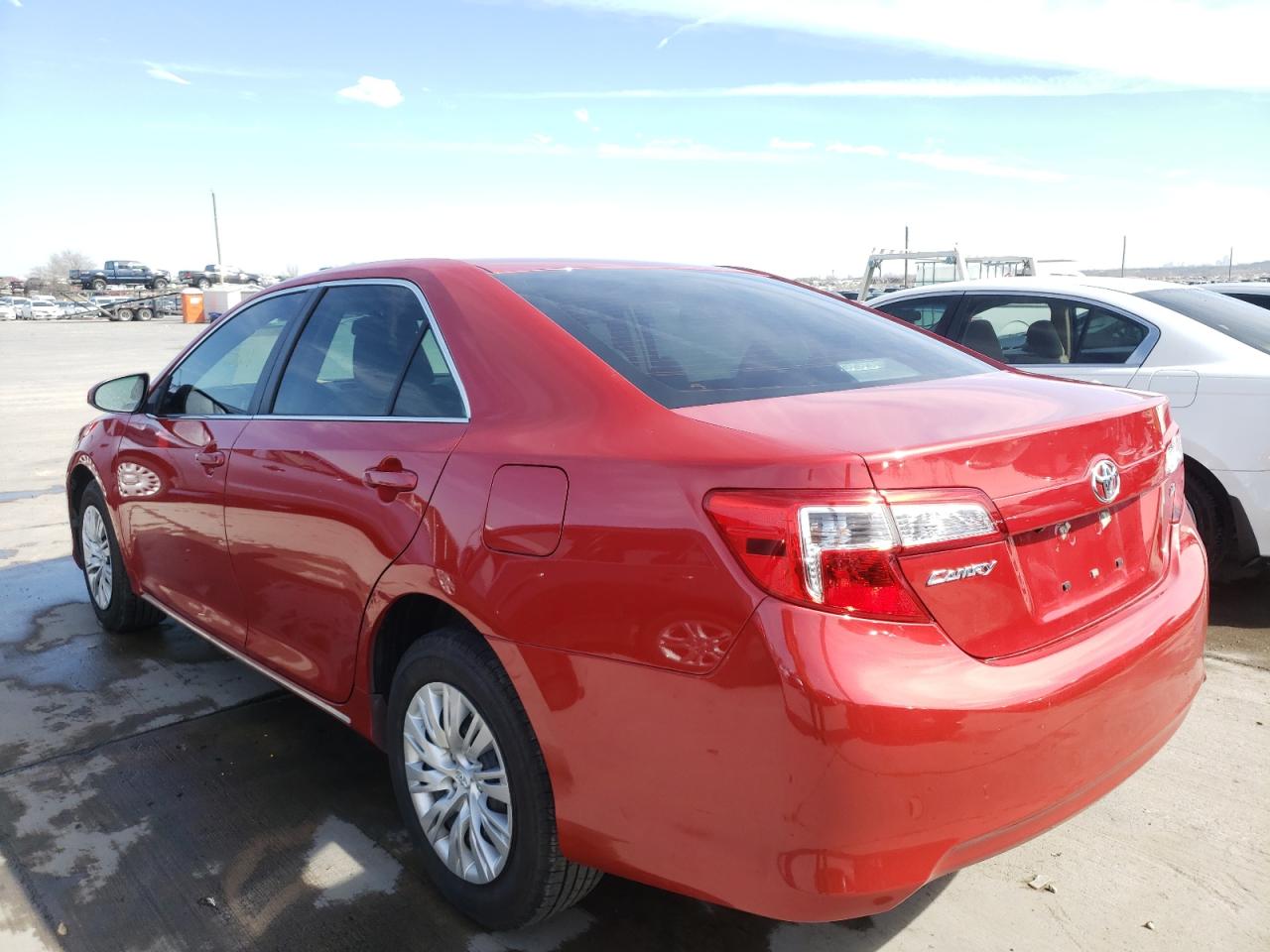 Photo 3 from auction – 2014 TOYOTA CAMRY L with VIN 4T4BF1FK9ER430276