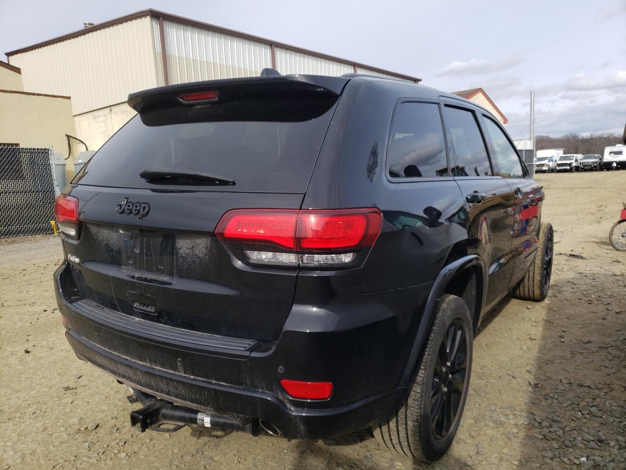 Photo 4 from auction – 2018 JEEP GRAND CHER with VIN 1C4RJFAGXJC286667