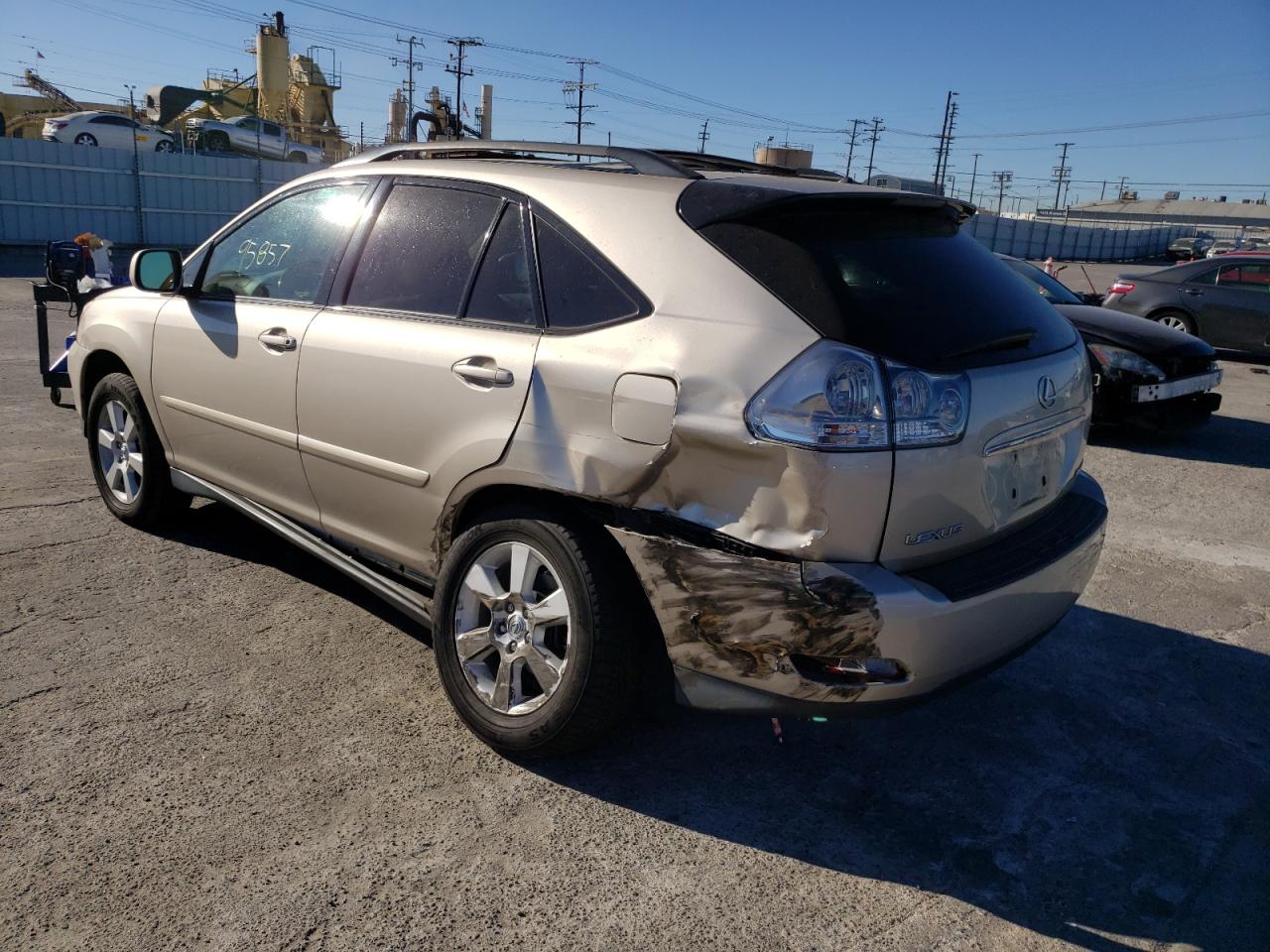 Photo 3 from auction – 2006 LEXUS RX 330 with VIN 2T2HA31UX6C087497