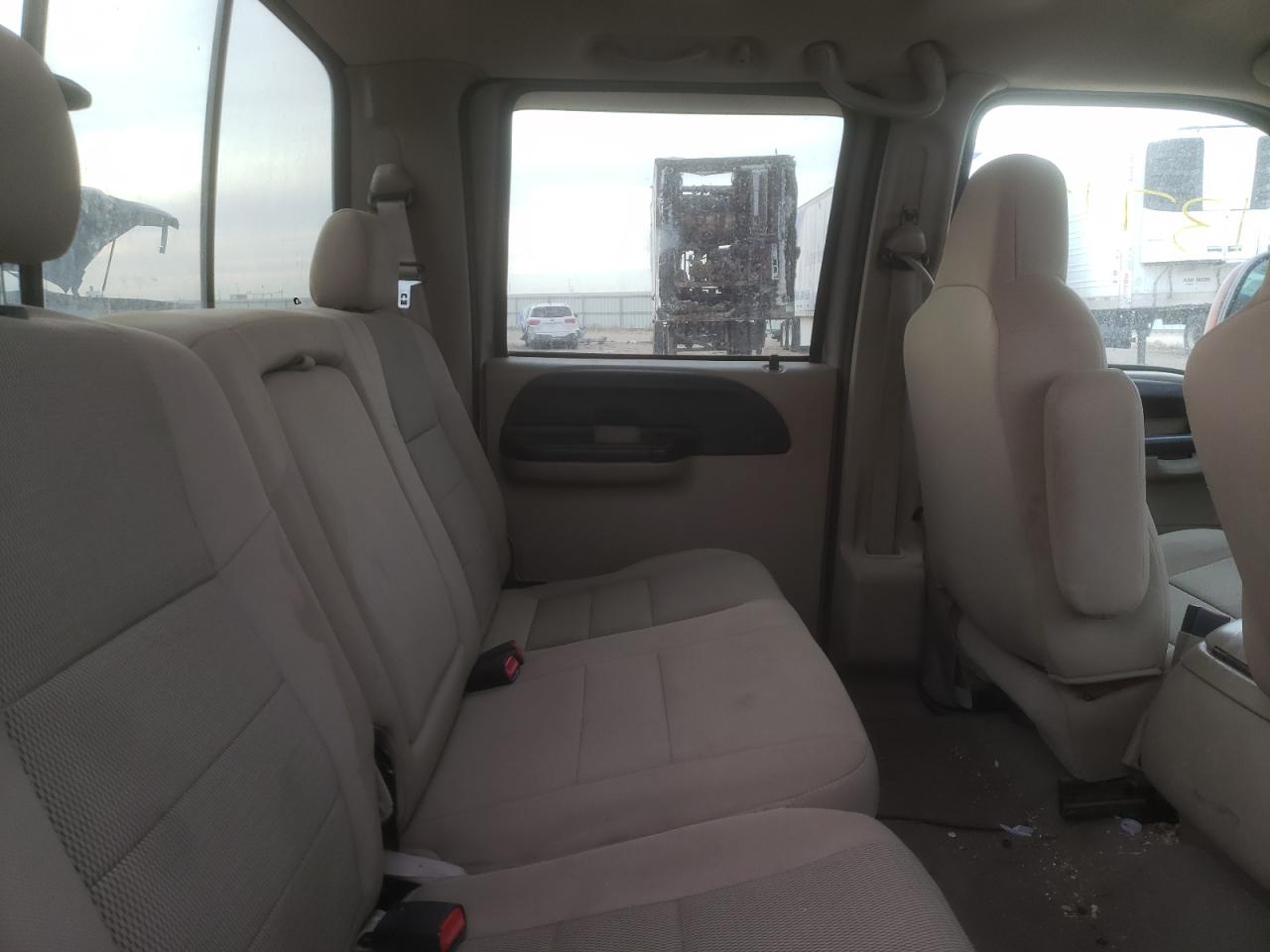 Photo 6 from auction – 2005 FORD F350 SUPER with VIN 1FTWW32P15EC79666