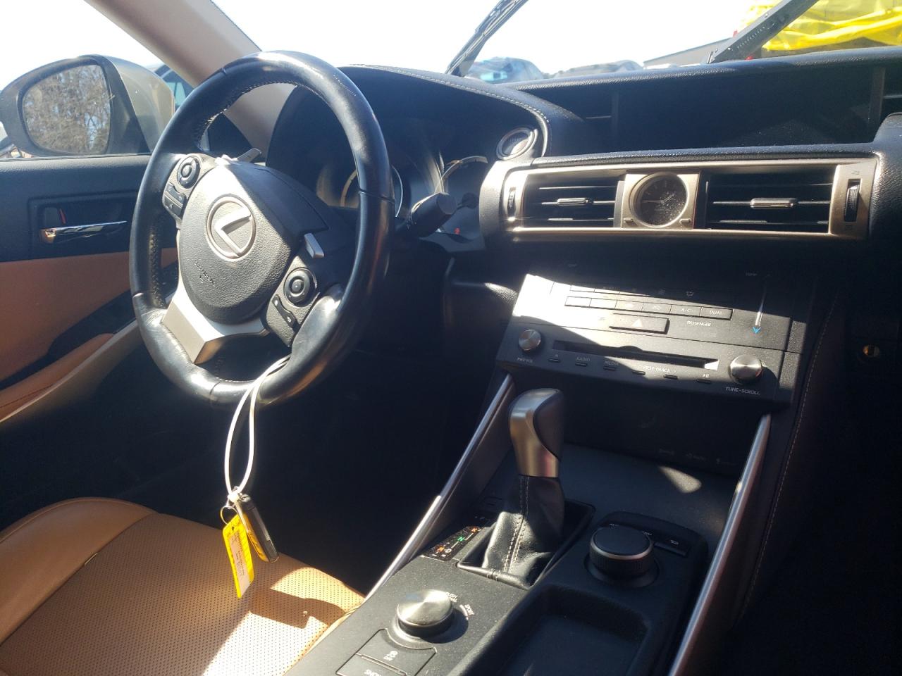 Photo 9 from auction – 2016 LEXUS IS 200T with VIN JTHBA1D23G5004482