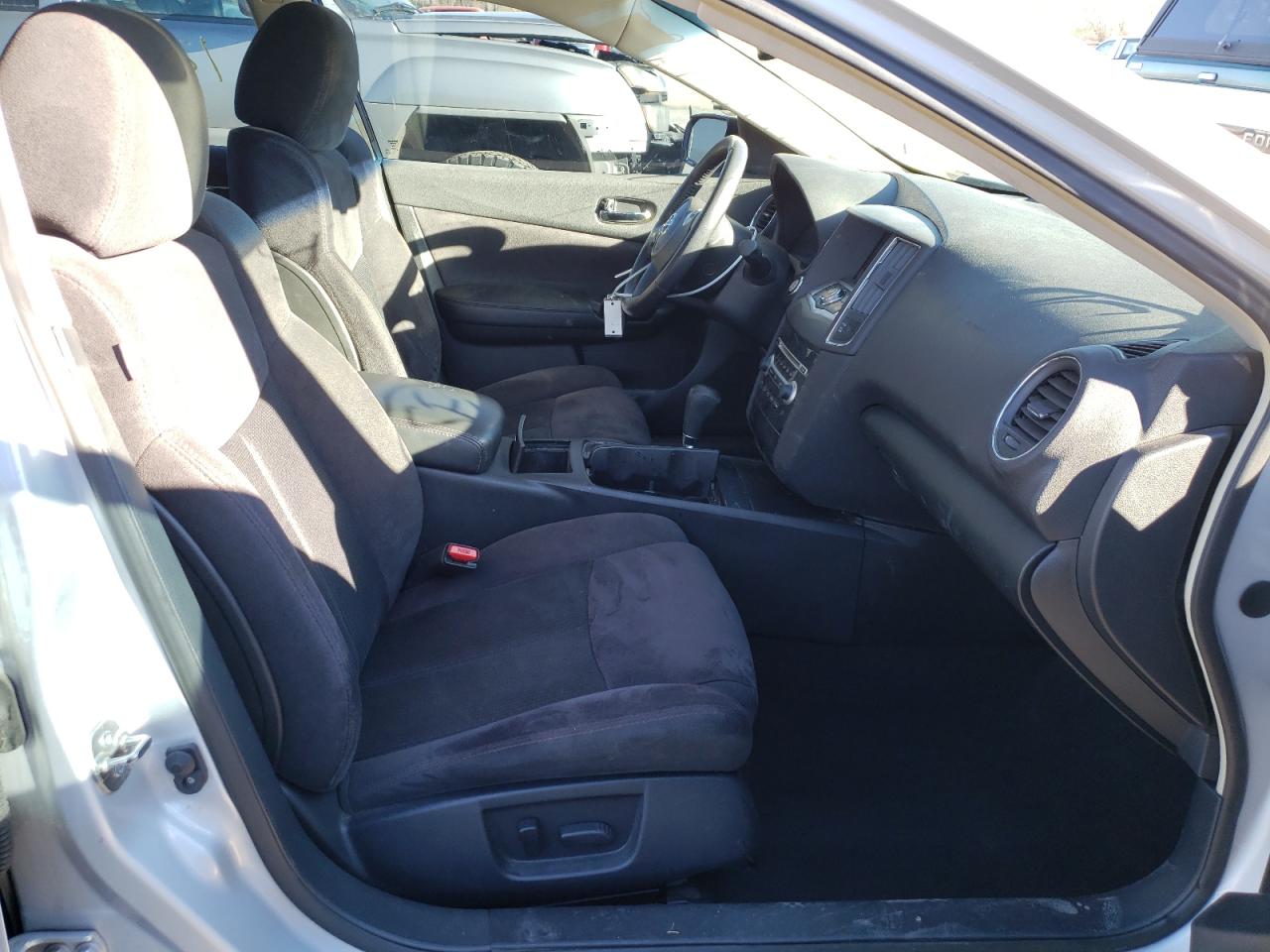Photo 5 from auction – 2014 NISSAN MAXIMA S with VIN 1N4AA5AP1EC466302
