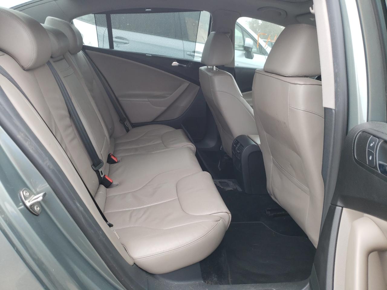 Photo 6 from auction – 2008 VOLKSWAGEN PASSAT LUX with VIN WVWEK93C88P044986