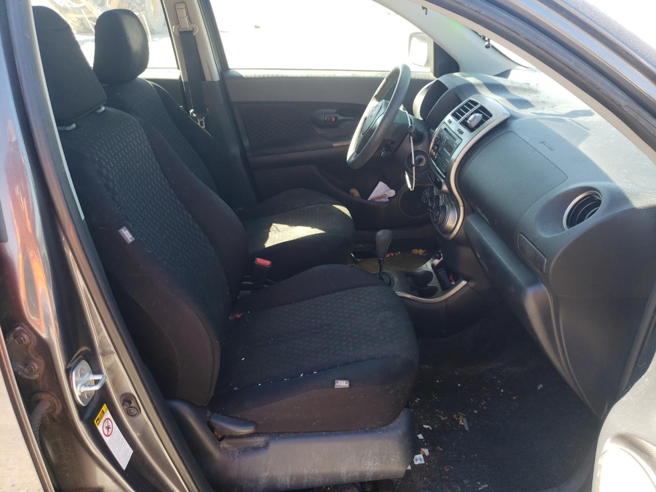 Photo 5 from auction – 2013 TOYOTA SCION XD with VIN JTKKUPB45D1029198